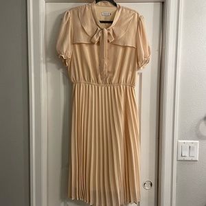 Haokeke Beige Pleated Midi Dress
